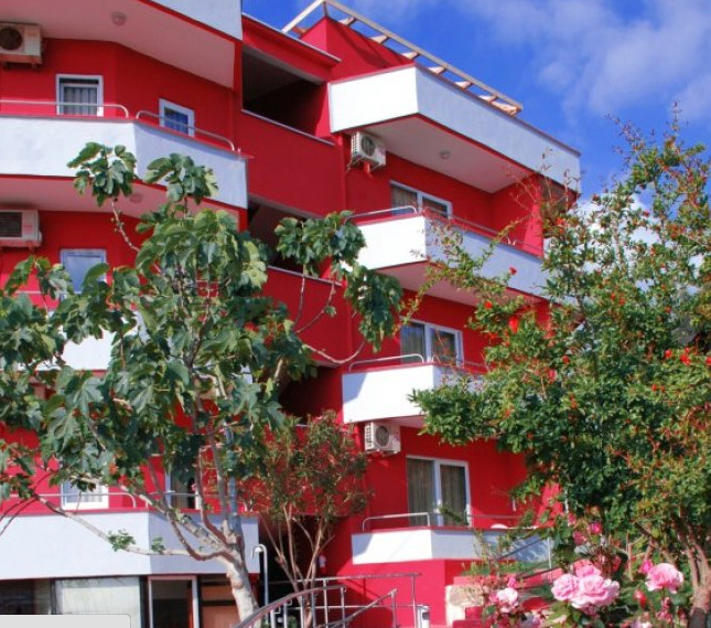 Club West Garden